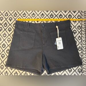 CHARLIE B Black High-Waist stretchy Shorts with Front Patch Pockets